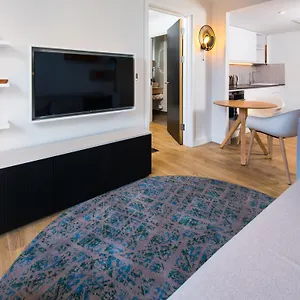 Staybridge Cardiff