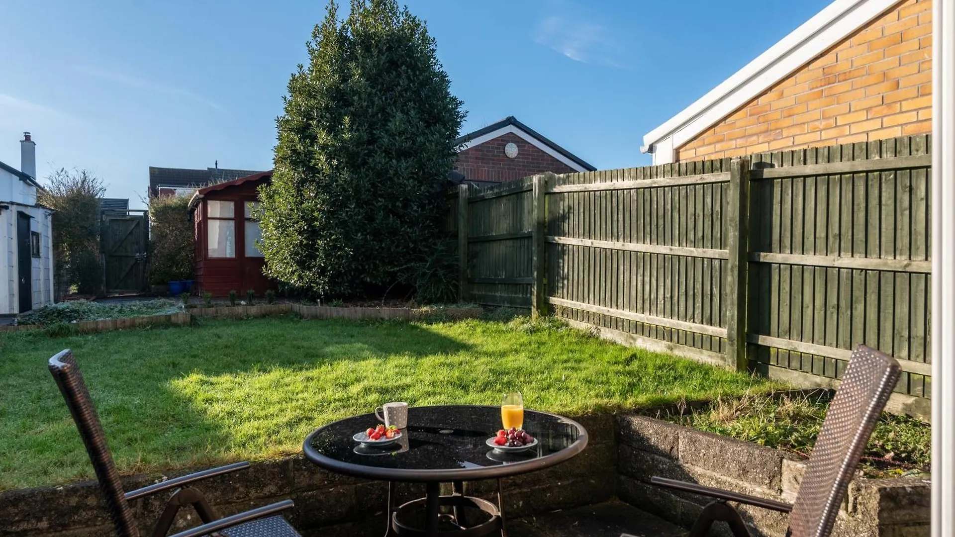 Holiday home Port View House 3-Bedroom Self Catering Family Home With Garden Near Cardiff